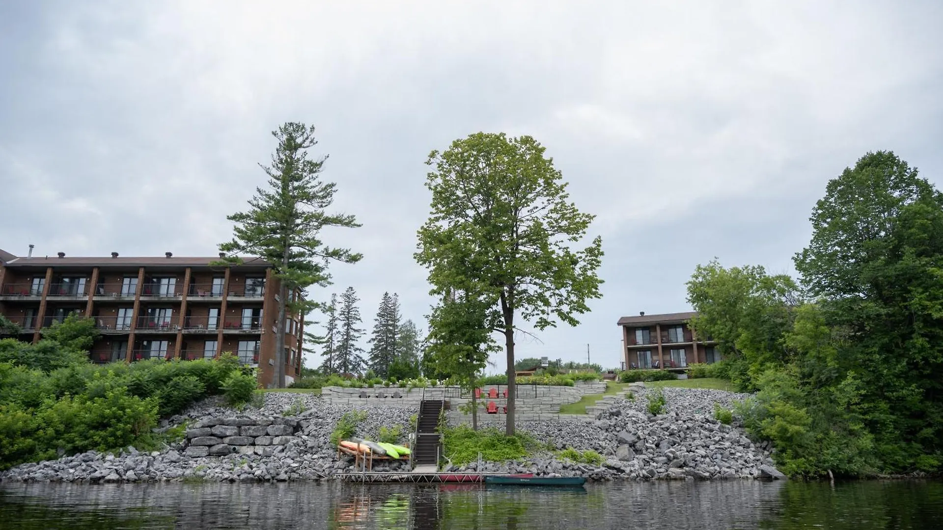 Hotel Ramada By Wyndham Ottawa On The Rideau
